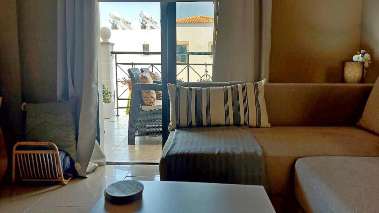 Paramount Gardens Resorts C202 ลาร์นาคา ภายนอก รูปภาพ