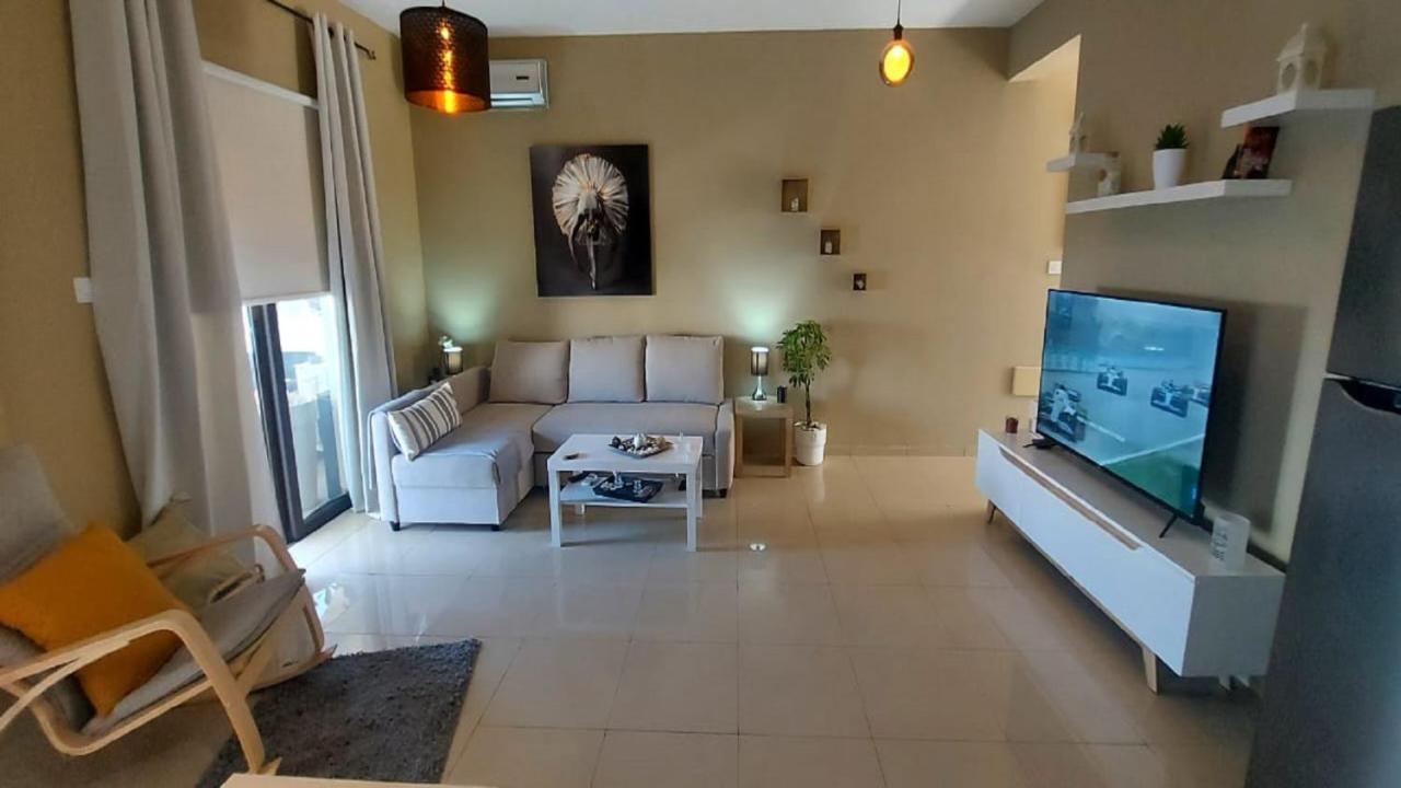 Paramount Gardens Resorts C202 ลาร์นาคา ภายนอก รูปภาพ