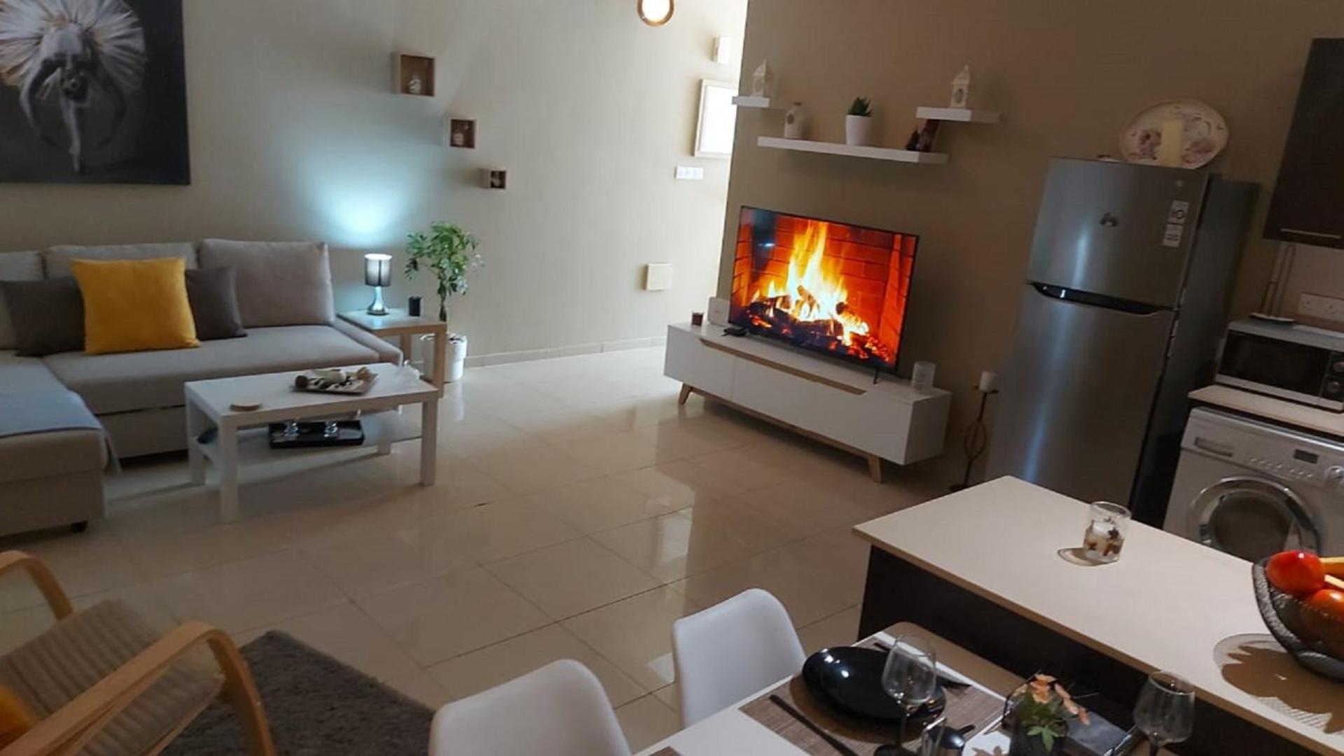 Paramount Gardens Resorts C202 ลาร์นาคา ภายนอก รูปภาพ